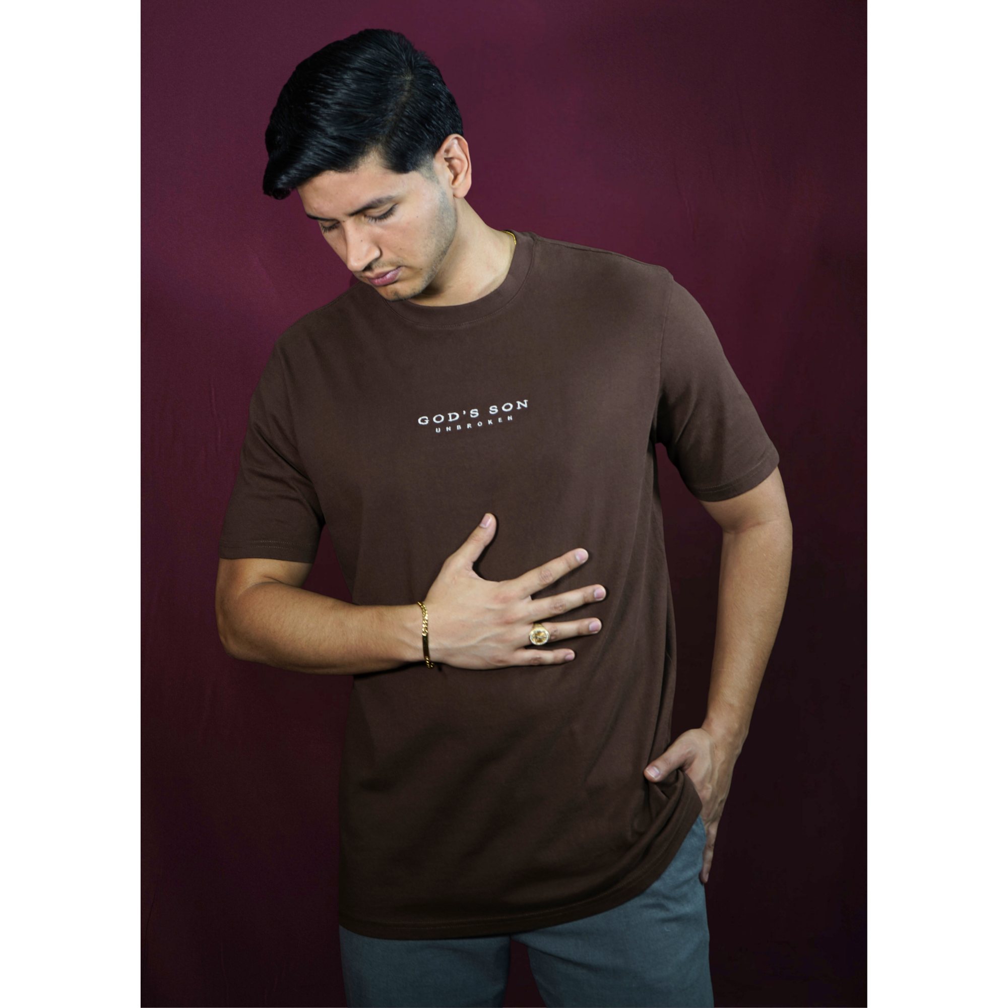 UNBROKEN ESSENTIALS — Brown (Regular Fit)