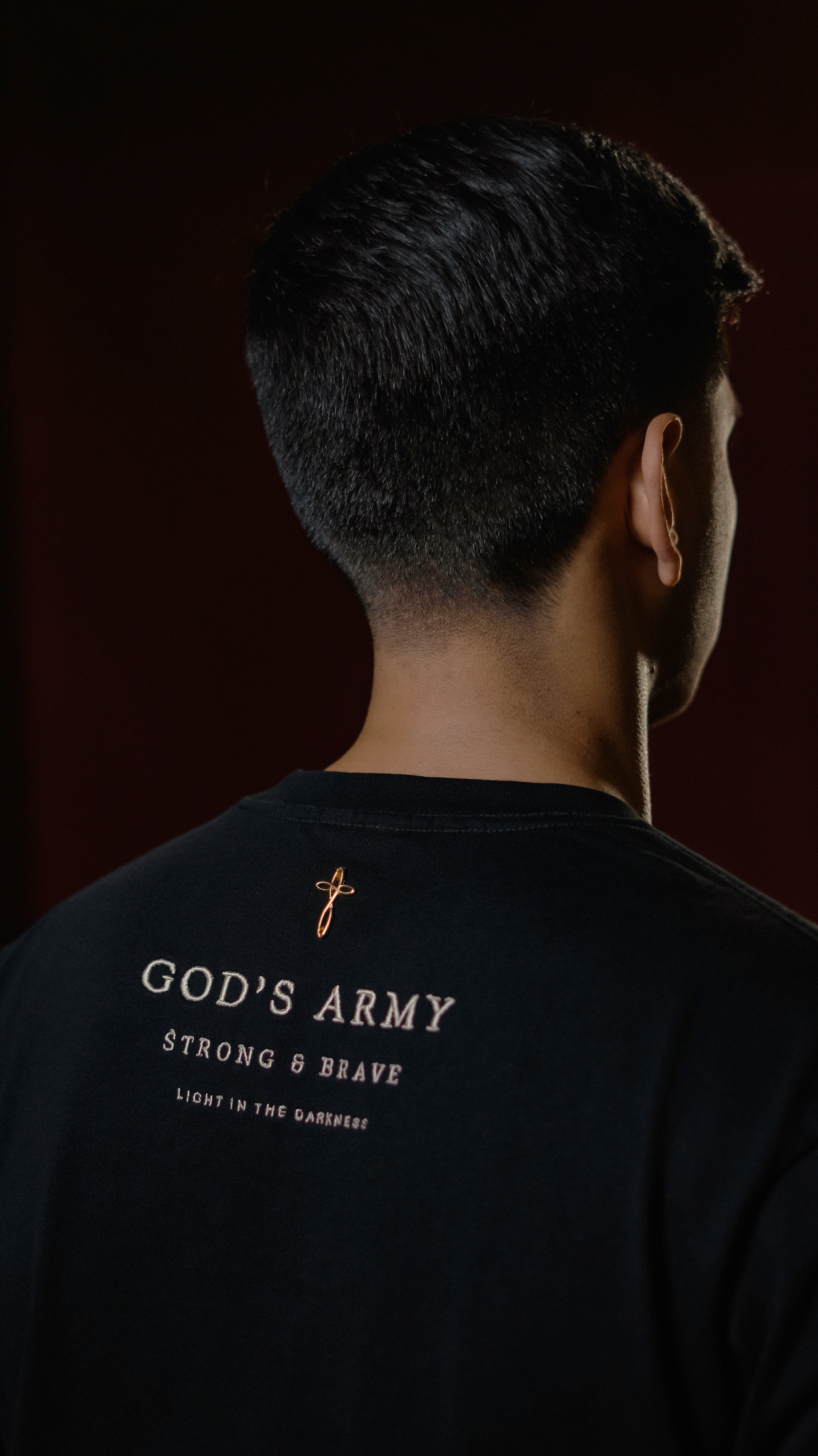 UNBROKEN ESSENTIALS — Black (Regular Fit)