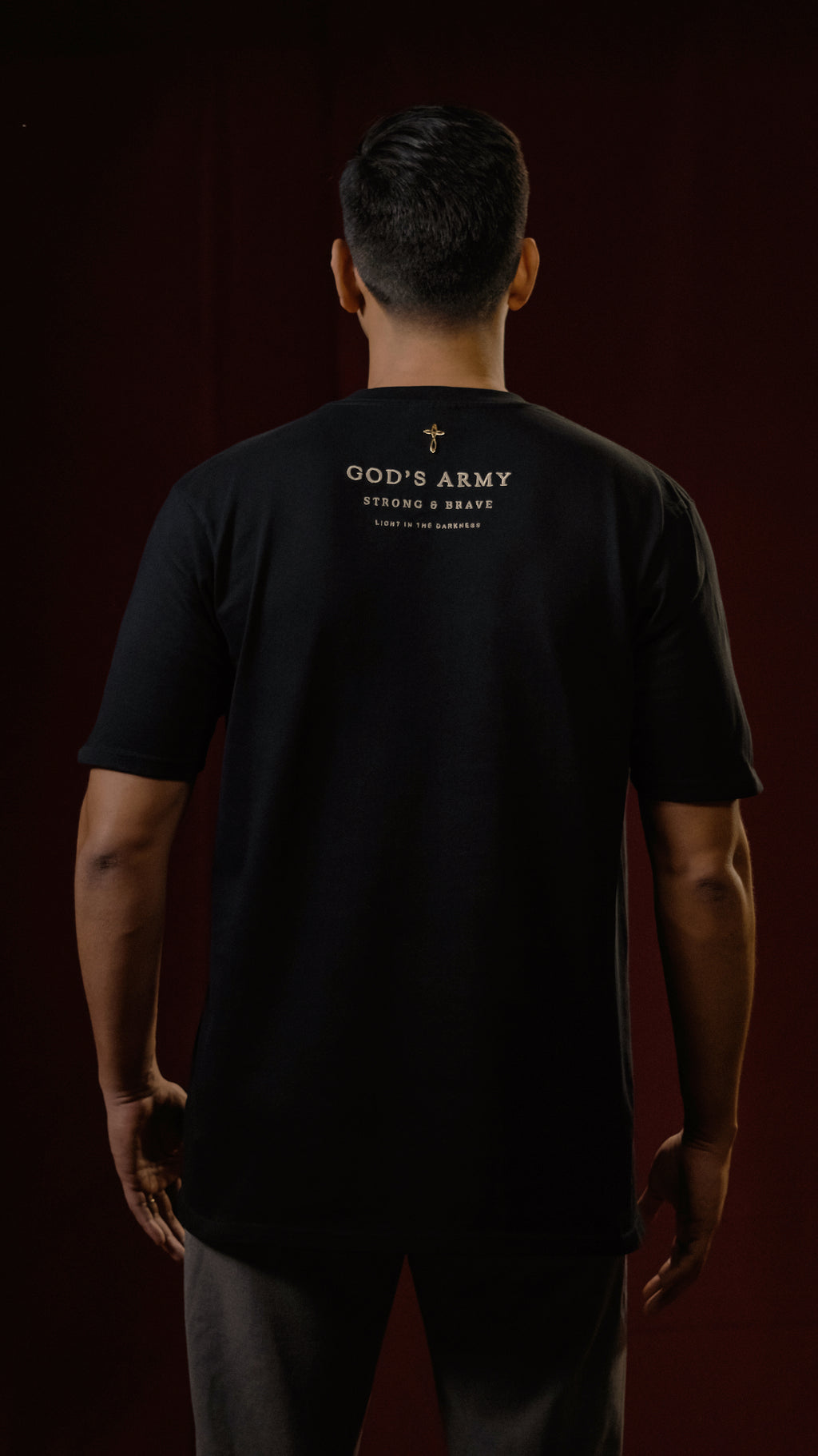 UNBROKEN ESSENTIALS — Black (Regular Fit)