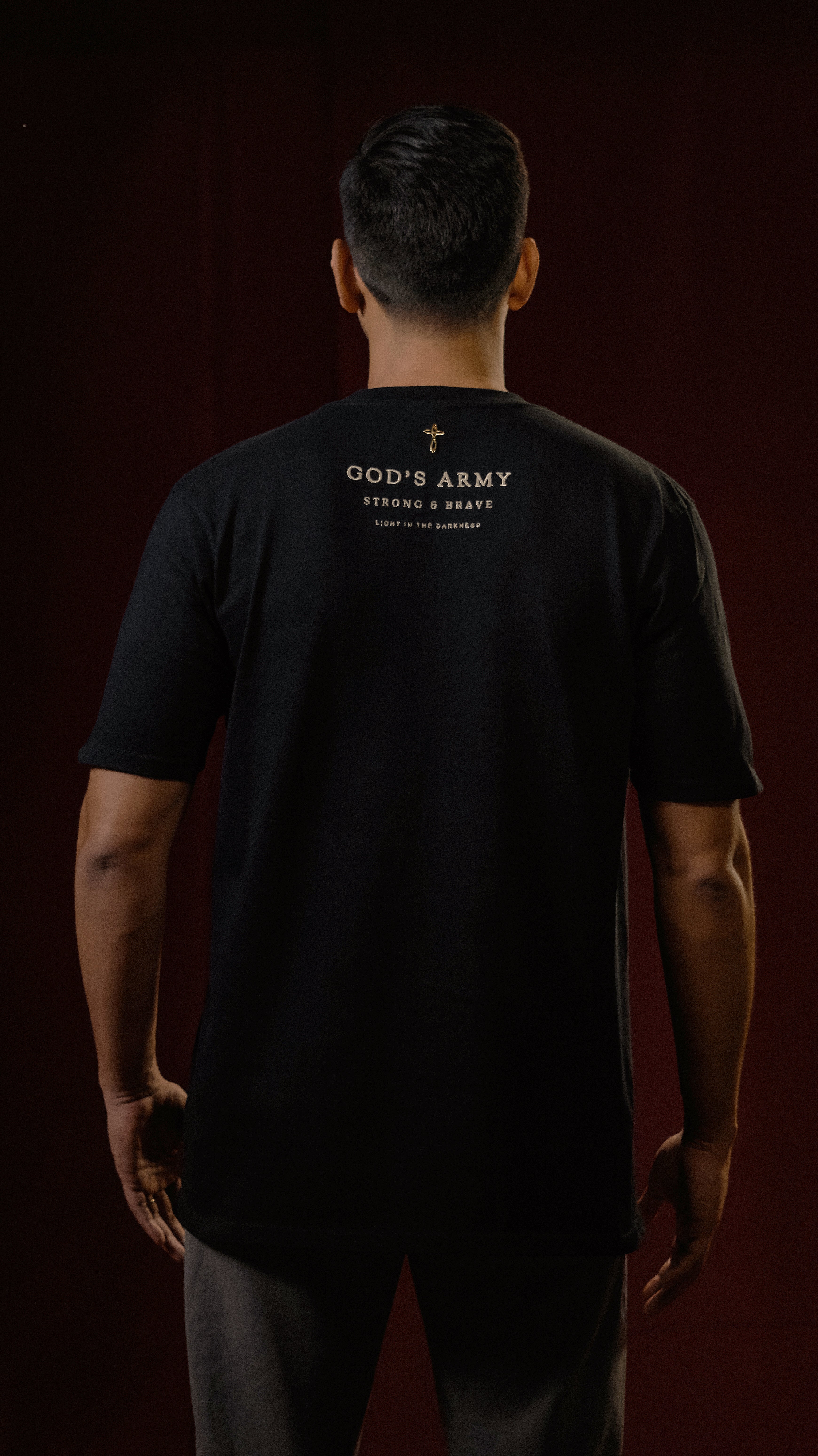 UNBROKEN ESSENTIALS — Black (Regular Fit)